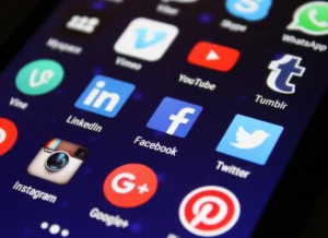 Optimiza Tu Atención al Cliente con Chatbots de WhatsApp
